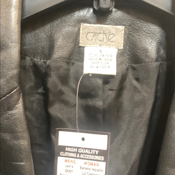 Cache Black Blazer-Style Jacket with Classic Lapel - Picture 3 of 4